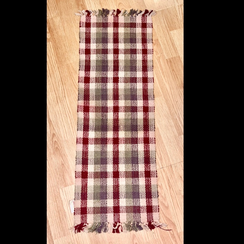 Country charm table runner RUSTIC beautiful home decor LIKE NEW - *consolidating